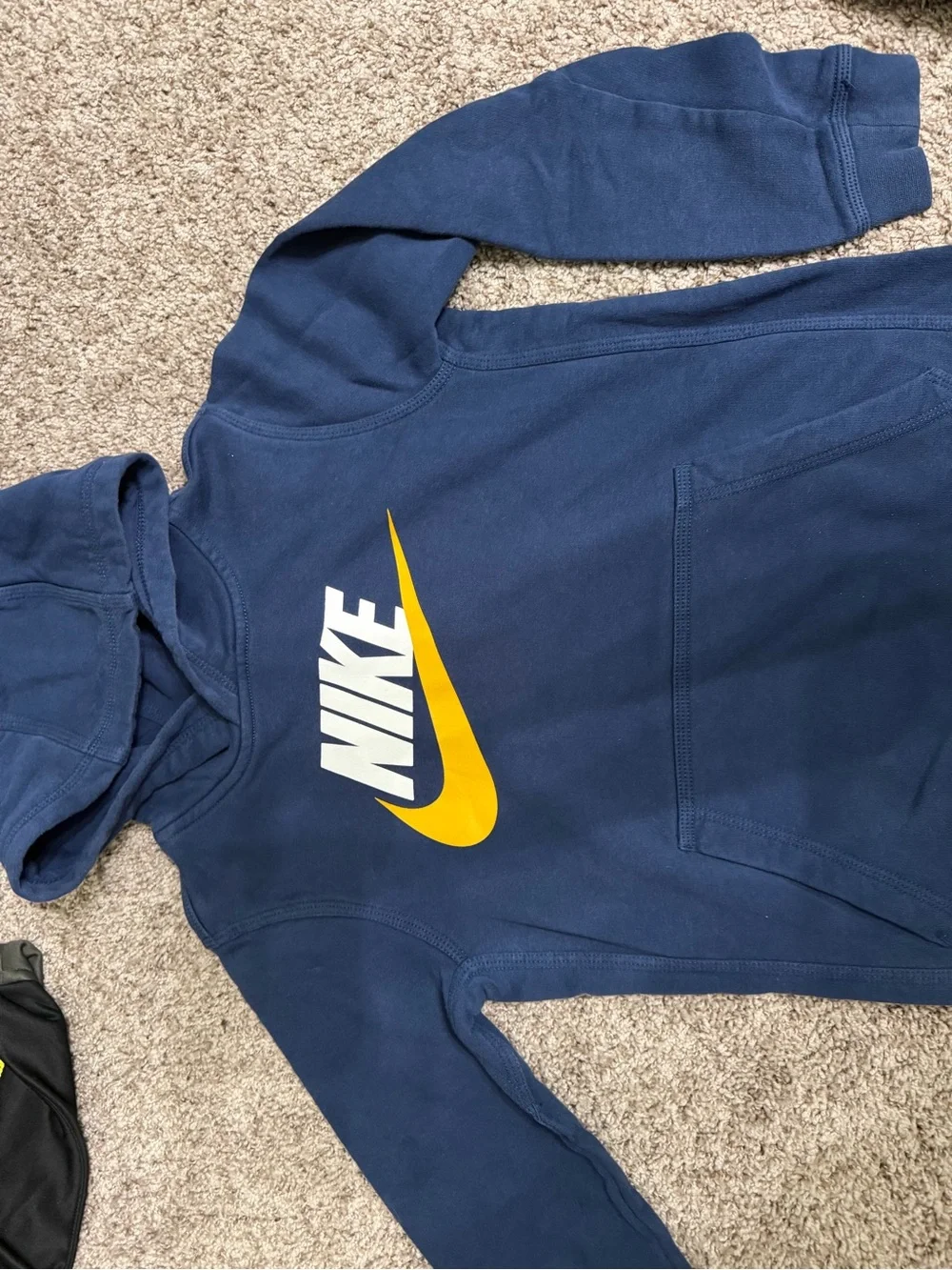 Nike Lot - Nike Hoodies + 5 Tshirts YL